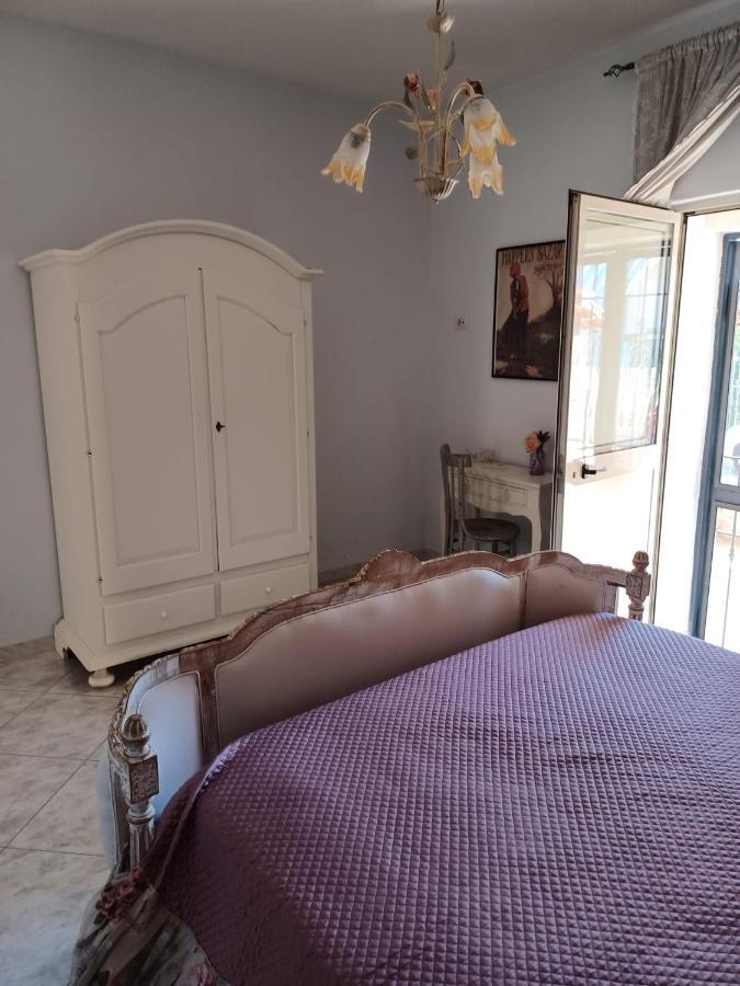 B&B La Corte Delle Vanita Pompei Esterno foto
