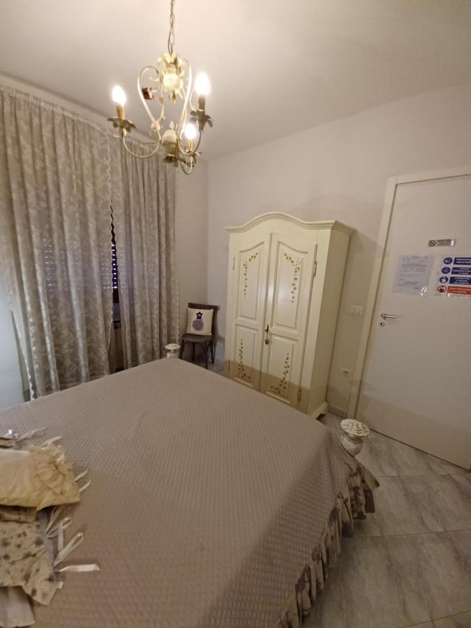 B&B La Corte Delle Vanita Pompei Esterno foto